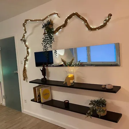 Konfortable Mit Balkon Und Gartenblick